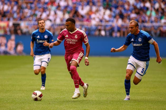 August 16, 2026, GER, Soccer, Men s, Friendly, 2026–2027 Season, FC Schalke 04 vs. Real Madrid CF: Kylian Mbappé (RMA) and Timo Becker (S04) battle for the ball Copyright: xSvenxHanischx