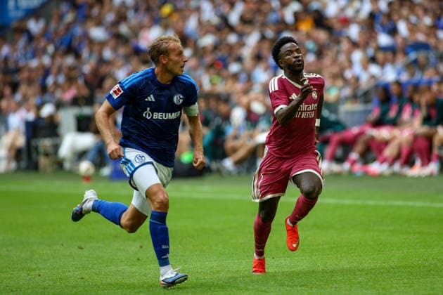 August 16, 2026, GER, Soccer, Men s, Friendly, 2026–2027 Season, FC Schalke 04 vs. Real Madrid CF: Timo Becker (S04) and Vinicius Junior (RMA) battling for the ball Copyright: xSvenxHanischx
