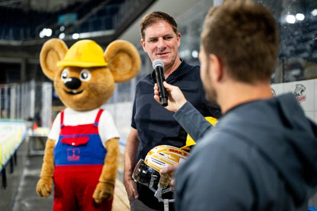 August 16, 2026 Ice Hockey Season 2026–2027 Penny DEL Public Practice of the Nuremberg Ice Tigers Icetigers ThHa xthxhax Johann Bögl, Partner at Max Bögl, in conversation with Christian Rupp, stadium announcer for the Nuremberg Ice Tigers, NIT