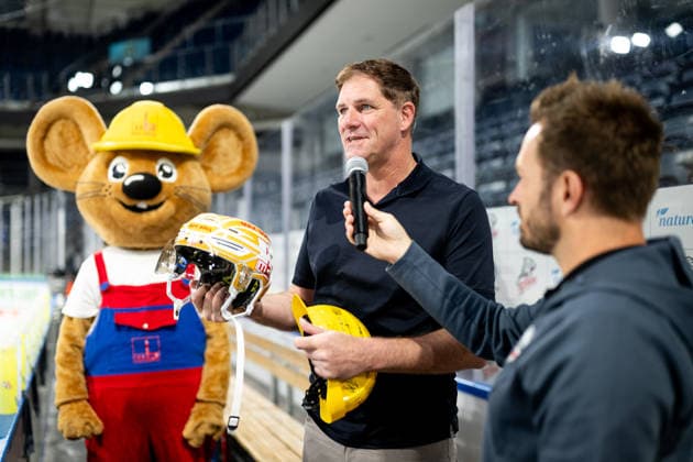 August 16, 2026 Ice Hockey Season 2026–2027 Penny DEL Public Practice of the Nuremberg Ice Tigers Icetigers ThHa xthxhax Johann Bögl, Partner at Max Bögl, in conversation with Christian Rupp, stadium announcer for the Nuremberg Ice Tigers, NIT