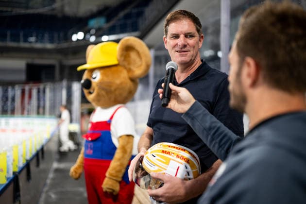 August 16, 2026 Ice Hockey Season 2026–2027 Penny DEL Public Practice of the Nuremberg Ice Tigers Icetigers ThHa xthxhax Johann Bögl, Partner at Max Bögl, in conversation with Christian Rupp, stadium announcer for the Nuremberg Ice Tigers, NIT