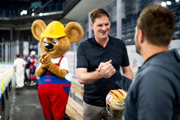 August 16, 2026 Ice Hockey Season 2026–2027 Penny DEL Public Practice of the Nuremberg Ice Tigers Icetigers ThHa xthxhax Johann Bögl, Partner at Max Bögl, in conversation with Christian Rupp, stadium announcer for the Nuremberg Ice Tigers, NIT