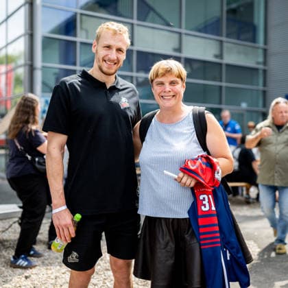 August 16, 2026, 2026–2027 Ice Hockey Season, Penny DEL, Nuremberg Ice Tigers Public Practice, Icetigers ThHa xthxhax, Niklas Treutle 31, Nuremberg Ice Tigers, NIT with a fan