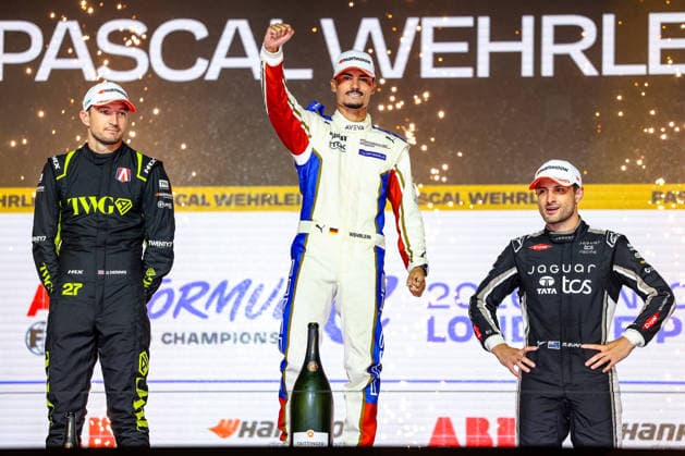 From left: Jake Dennis, Andretti Formula E, 27; Pascal Wehrlein, Porsche Formula E Team, 94; celebration, joy, laughter on the podium after the race; World Champion; World Driver Champion; Mitch Evans, Jaguar TCS Racing, 09, ABB FIA Formula E World Championship, 2026 London e-Prix, United Kingdom, Season 12 (2025–26), Round 17, July 16, 2026, ABB FIA Formula E World Championship, London ePrix 2026, United Kingdom, Season 12 (2025–26), Round 17, July 16, 2026, London Copyright: xEibner-Pressefoto LauraxRoemerx EP_LRR