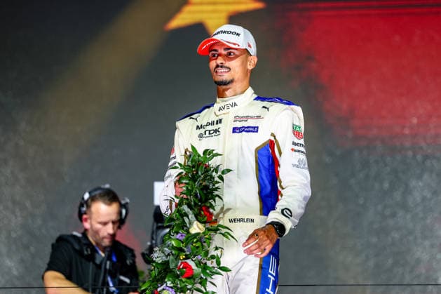 Pascal Wehrlein, Porsche Formula E Team, No. 94 on the podium after the race, World Champion, World Driver Champion, ABB FIA Formula E World Championship, 2026 London e-Prix, United Kingdom, Season 12 (2025–26), Round 17, July 16, 2026, ABB FIA Formula E World Championship, 2026 London ePrix, United Kingdom, Season 12 (2025–26), Round 17, July 16, 2026, London Copyright: xEibner-Pressefoto LauraxRoemerx EP_LRR