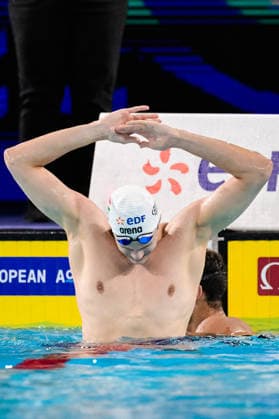 Hubert Kos of Hungary celebrates after winning the gold medal in the Men™s 200m Individual Medley Final during the European Aquatics Championships at the Olympic Aquatic Center in Paris (France), August 16, 2026. Giorgio Scala DBM - Deepbluemedia Insidefoto