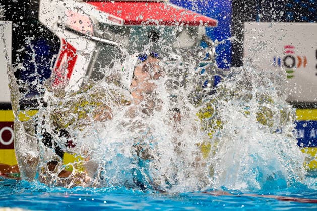 Hubert Kos of Hungary celebrates after winning the gold medal in the Men™s 200m Individual Medley Final during the European Aquatics Championships at the Olympic Aquatic Center in Paris (France), August 16, 2026. Andrea Staccioli