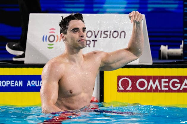 Hubert Kos of Hungary celebrates after winning the gold medal in the Men™s 100m Backstroke Final during the European Aquatics Championships at the Olympic Aquatic Center in Paris (France), August 16, 2026. Giorgio Scala DBM - Deepbluemedia Insidefoto