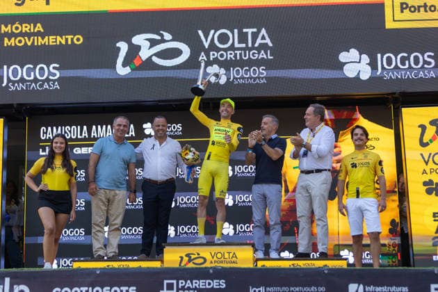 87th Volta A Portugal - 10th Stage Alexis Guerin of France and Anicolor-Campicarn Cycling Team is seen celebrating the win during the 10th stage from Maia to Porto of the Volta a Portugal 2026 in Porto, Portugal, on August 16, 2026 Porto Porto Portugal  Copyright: xMiguelxLemosx originalFilename:lemos-87thvolt260816_npcMK