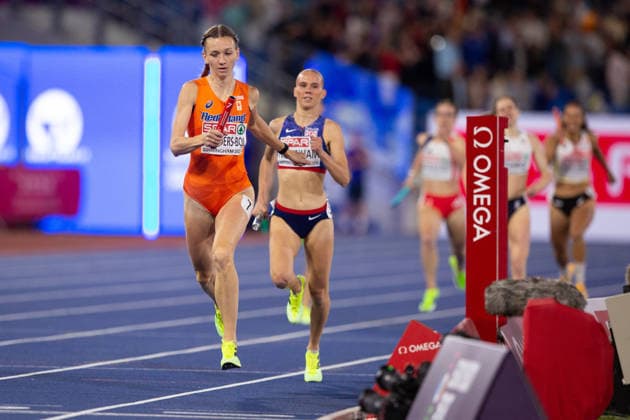 Femke Broeders Bol of the Netherlands crosses the line to win the Womens 4x400m relay at Alexander Stadium in Birmingham, England (Sean Walsh Sports Press Photo) Copyright: xSeanxWalshx Sportspressphoto_SPR209847