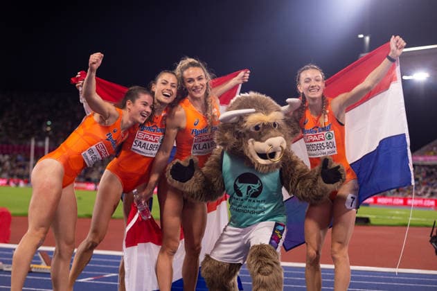 The Netherland celebrate wining gold in the Womens 4x400m relay at Alexander Stadium in Birmingham, England (Sean Walsh Sports Press Photo) Copyright: xSeanxWalshx Sportspressphoto_SPR209850