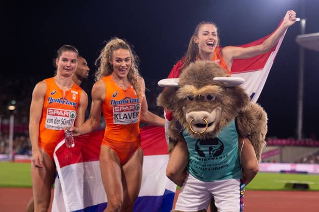 The Netherland celebrate wining gold in the Womens 4x400m relay at Alexander Stadium in Birmingham, England (Sean Walsh Sports Press Photo) Copyright: xSeanxWalshx Sportspressphoto_SPR209851