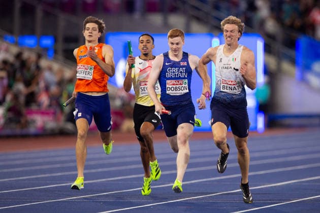 Close sprint finish in the Mens 4x400m relay sees Italy win gold at Alexander Stadium in Birmingham, England (Sean Walsh Sports Press Photo) Copyright: xSeanxWalshx Sportspressphoto_SPR209856