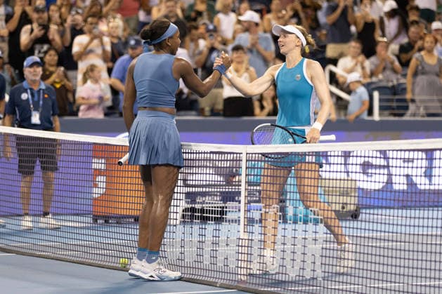 MASON, OHIO - AUGUST 16: Coco Gauff of United States and Liudmila Samsonova of Russia shake hands during day six of the Cincinnati Open at the Lindner Family Tennis Center on August 16, 2026 in Mason, Ohio. Copyright: xShainaxBenhiyoun SPPx Sportspressphoto_SPR209979