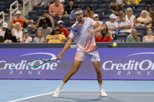 MASON, OHIO - AUGUST 16: Lorenzo Sonego of Italy in action during day six of the Cincinnati Open at the Lindner Family Tennis Center on August 16, 2026 in Mason, Ohio. Copyright: xShainaxBenhiyoun SPPx Sportspressphoto_SPR210010