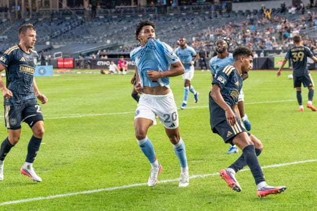 August 16, 2026, Bronx, New York, USA: Luighi Hanri Sousa Santos (20) of NYCFC celebrates scoring goal from penalty spot during MLS, Fussball Herren, USA regular season game between NYCFC and Philadelphia Union at Yankee stadium in New York, NY on August 16, 2026. Philadelphia won 3 - 2. Bronx USA - ZUMAr339 20260816_znp_r339_025 Copyright: xLevxRadinx