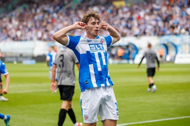 Goal celebration and joy from goal scorer Bernie Lennemann of Rostock after his goal to make it 2–3 GER, FC Hansa Rostock vs. SV Waldhof Mannheim, Soccer, Men, 3rd Division, Matchday 2, 2026–2027 Season, August 16, 2026, Rostock Ostseestadion, Mecklenburg-Western Pomerania, Germany