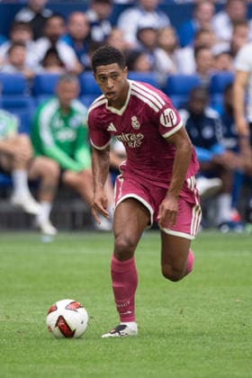 Jude BELLINGHAM, Real Madrid play, individual play, soccer friendly match: FC Schalke 04 vs. Real Madrid 0–3 on August 16, 2026, at the Veltins Arena in Gelsenkirchen, Germany. DFL regulations prohibit any use of photographs as image sequences and or quasi-video. Â
