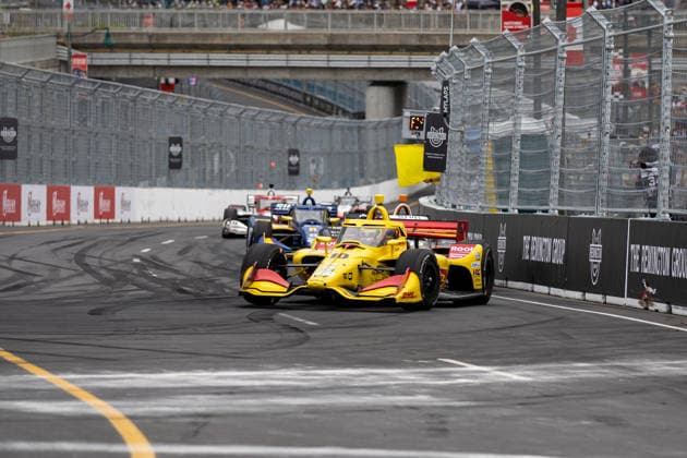 2026 Ontario Honda Dealers Indy At Markham - Race Alex Palou ( 10), of Chip Ganassi Racing Honda, leads a pack of cars during the 2026 Ontario Honda Dealers Indy at Markham on the Streets of Markham in Markham, Ontario, on August 16, 2026. Markham Canada  Copyright: xMathewxKox originalFilename:ko-notitle260816_np3yZ