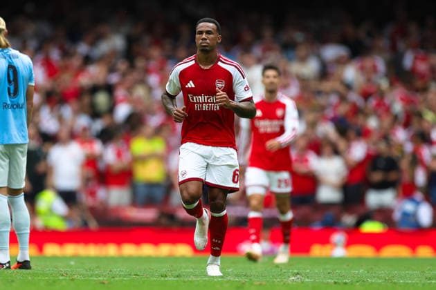 Arsenal v Manchester City, FA Community Shield Gabriel Magalhaes (6) of Arsenal during the FA Community Shield match between Arsenal and Manchester City at Principality Stadium, Cardiff, UK on 16 August 2026. Editorial use only DataCo restrictions apply See www.football-dataco.com , Copyright: xNigelxKeenex PSI-24687-0088