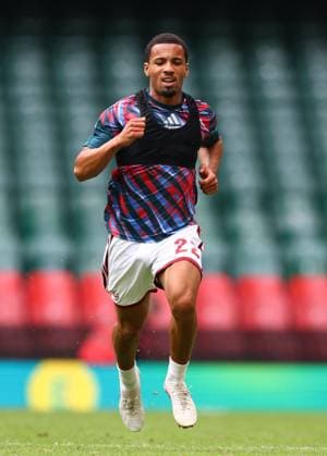 Ethan Nwaneri of Arsenal warms down after not featuring in the match Arsenal v Manchester City, FA Community Shield, Football, Principality Stadium, Cardiff, Wales, UK - 16 Aug 2026Cardiff Principality Stadium Wales United Kingdom EDITORIAL USE ONLY No use with unauthorised audio, video, data, fixture lists, club league logos or live services. Online in-match use limited to 120 images, no video emulation. No use in betting, games or single club league player publications.  Copyright: xKieranxMcManus Shutterstockx 17070166gk