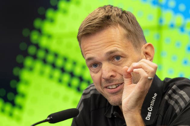 Media Training by DFB Schiri GmbH: Dr. Jochen Drees, Head of Video Assistants at DFB Schiri GmbH, addresses the participants at the media training information session for referees on August 18, 2026, in Frankfurt am Main, Frankfurt am Main, Hesse, Germany, DFB Campus