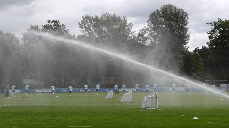 Sprinkler waters the training field Sports Soccer Soccer Season 2026–2027 2. Bundesliga Men s DFL August 18, 2026 Training Hertha BSC Berlin DFL regulations prohibit any use of photographs as image sequences and or quasi-video
