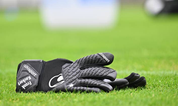 August 18, 2026 Soccer 2. Bundesliga 2026–2027 Season SpVgg Greuther Fürth Fürth Kleeblatt Training xwoxzix Feature Impression Stock photo Symbolic image Glove Goalkeeper glove belonging to Frank Kackert, goalkeeper coach at SpVgg Greuther Fürth
