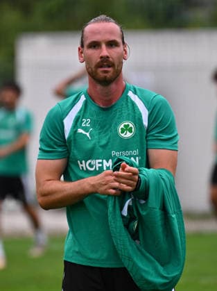August 18, 2026 Soccer 2. Bundesliga 2026–2027 Season SpVgg Greuther Fürth Fürth Kleeblatt Training xwoxzix Jannis Heuer 22, SpVgg Greuther Fürth