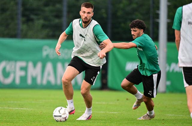 August 18, 2026 Soccer 2. Bundesliga 2026–2027 Season SpVgg Greuther Fürth Fürth Kleeblatt Training xwoxzix Doni Edon Arifi 28, SpVgg Greuther Fürth Mehmet Avlayici 44, SpVgg Greuther Fürth