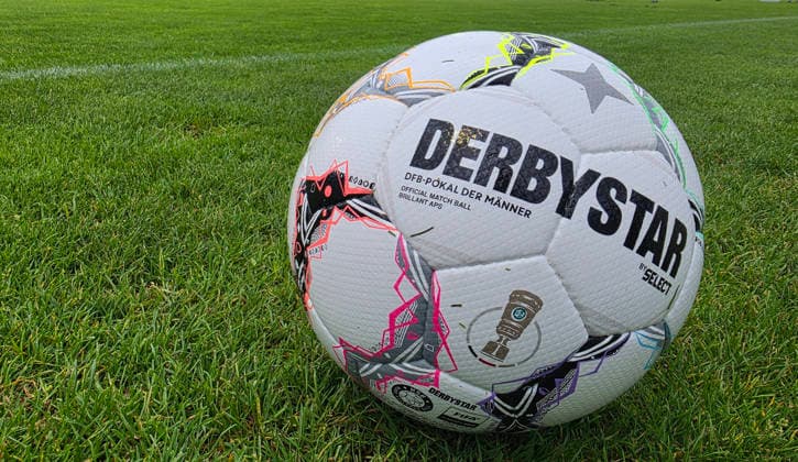 August 18, 2026 Soccer 2. Bundesliga 2026–2027 Season SpVgg Greuther Fürth Fürth Kleeblatt Training xwoxzix Feature Impression Stock photo Symbolic image Match ball Ball DERBYSTAR DFB Cup (Men s) Crest Logo Emblem Trophy Trophy, Winner s Cup