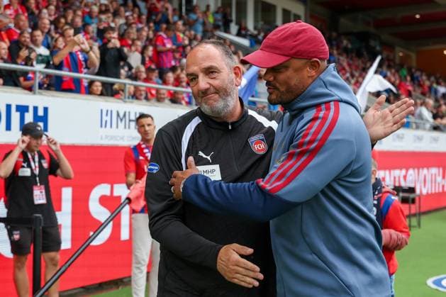Head Coach Frank Schmidt of 1. FC Heidenheim 1846 and Head Coach Vincent Kompany of FC Bayern Munich warmly greet each other before the game, 1 FC Heidenheim 1846 vs. FC Bayern Munich, Soccer, Men’s, Bundesliga, Friendly Match, Season 2026–2027, August 18, 2026. DFB regulations prohibit any use of photographs as image sequences and or quasi-video. Heidenheim, Baden-Württemberg, Germany Copyright: xkolbert-press MartinxAgüerax