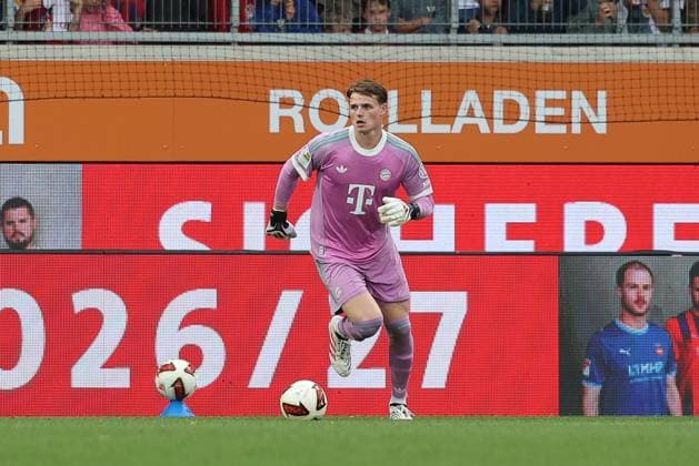 Jonas Urbig, 40, FC Bayern Munich; 1 FC Heidenheim 1846 vs. FC Bayern Munich; soccer; friendly match; August 18, 2026; Heidenheim, Baden-Württemberg, Germany Copyright: xkolbert-press ChristianxKolbertx