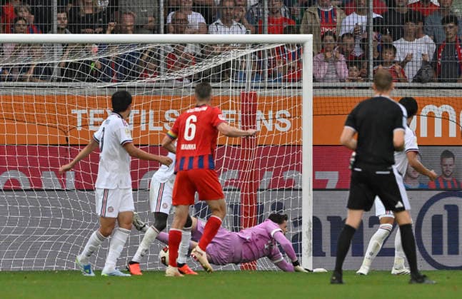GOAL: 2-1 Julian Niehues (1 FC Heidenheim 1846, FCH 16) not shown in the frame, against goalkeeper Jonas Urbig (FC Bayern Munich, FCB 40) 1 FC Heidenheim 1846 (FCH) vs. FC Bayern Munich (FCB) Friendly Match 18 08, 2026 DFL regulations prohibit any use of photographs as image sequences and or quasi-video 1 FC Heidenheim 1846 FCH vs. FC Bayern Munich FCB friendly match