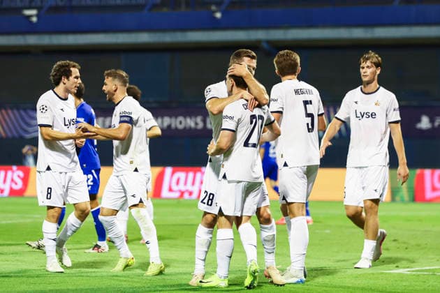 Zagreb, August 18, 2026: Viking players celebrate Peter Christiansen’s goal during the Champions League qualifying playoff match between Dinamo Zagreb and Viking at Maksimir Stadium. Photo: Nikola Krstic, NTB. EDITORIAL USE ONLY. RESTRICTED USE FOR BETTING COMPANIES.  Copyright: xNikolaxKrsticx xNTBx
