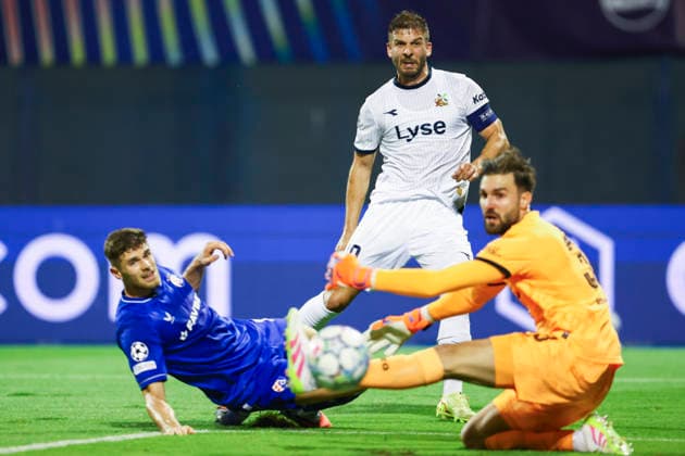 Champions League Qualification, playoff Dinamo Zagreb vs. Viking Zagreb 20260818 Dinamo Zagreb s Mislav Orsic and Viking s Henrik Heggheim during the Champions League qualifying playoff match between Dinamo Zagreb and Viking at Maksimir Stadium. Photo by Nikola Krstic, NTB, Zagreb, Croatia. EDITORIAL USE ONLY. RESTRICTED USE BY BETTING COMPANIES  Copyright: xNikolaxKrsticx xNTBx