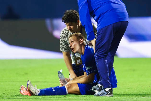 Champions League Qualifying, Playoff: Dinamo Zagreb vs. Viking Zagreb, August 18, 2026. Dinamo Zagreb’s Luka Stojkovic is down with an injury after a collision with Viking’s Joe Bell during the Champions League qualifying playoff match between Dinamo Zagreb and Viking at Maksimir Stadium. Photo: Nikola Krstic, NTB, Zagreb Croatia EDITORIAL USE ONLY RESTRICTED USE FOR BETTING COMPANIES  Copyright: xNikolaxKrsticx xNTBx