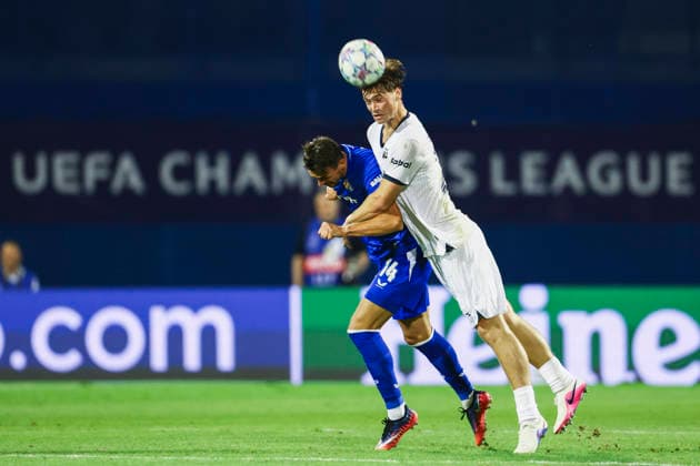Champions League Qualifying, Playoff: Dinamo Zagreb vs. Viking Zagreb, August 18, 2026. Viking’s Henrik Falchener faces Dinamo Zagreb’s Smail Prevljak during the Champions League qualifying playoff match between Dinamo Zagreb and Viking at Maksimir Stadium. Photo by Nikola Krstic, NTB, Zagreb, Croatia. EDITORIAL USE ONLY RESTRICTED USE FOR BETTING COMPANIES  Copyright: xNikolaxKrsticx xNTBx
