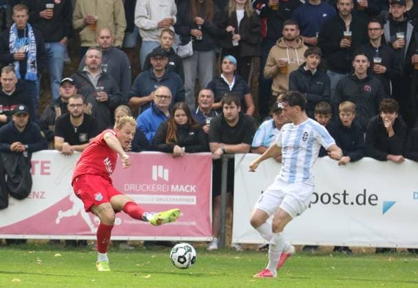 August 18, 2026, Soccer, Men s, 2026–2027 Season, Bavarian Regional League, TSV Aubstadt vs. 1860 Munich: Aubstadt s Steffen Behr (left) against the Lion Emre Erdogan