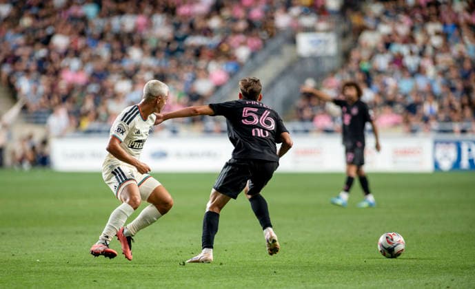 August 19, 2026, Chester, Pennsylvania, United States: Inter Miami player, DANIEL PINTER (56) fights for the ball against the UnionÃ¢â‚¬â ¢s CAVAN SULLIVAN (6) during the match at Subaru Park in Chester PA Soccer 2026: Union Vs Inter Miami  - ZUMArf1_ 20260819_zaf_rf1_002 Copyright: xRickyxFitchettx