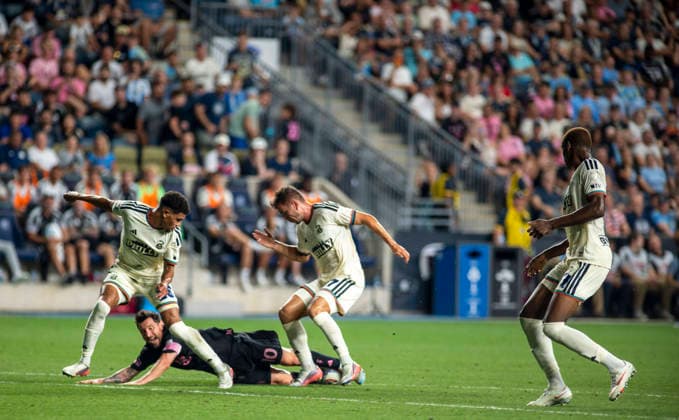August 19, 2026, Chester, Pennsylvania, United States: Inter Miami player, LIONEL MESSI (10). In action against the UnionÃ¢â‚¬â ¢s NATHAN HARRIEL (26) and KAI WAGNER (27) the match at Subaru Park in Chester PA Soccer 2026: Union Vs Inter Miami  - ZUMArf1_ 20260819_zaf_rf1_006 Copyright: xRickyxFitchettx
