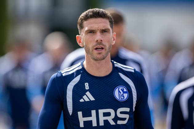 August 20, 2026, Soccer, FC Schalke 04 practice Robin Gosens FC Schalke 04 Gelsenkirchen FC Schalke 04 training facility North Rhine-Westphalia, Germany xRHR PHOTO YYx Copyright: RHR-FOTOx RHR-FOTO YY