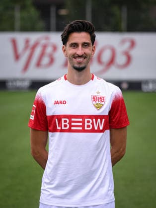 SOCCER: BUNDESLIGA 1, 2026–2027 SEASON, AUGUST 18, 2026: Photo shoot at VfB Stuttgart’s training facility with Atakan Karazor
