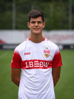 SOCCER: BUNDESLIGA 1, 2026–2027 SEASON, August 18, 2026: Photo session at VfB Stuttgart s training facility with Chema Andres
