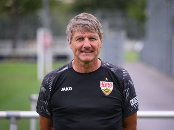 SOCCER: BUNDESLIGA 1, 2026–2027 SEASON, AUGUST 18, 2026: Photo shoot at VfB Stuttgart’s training facility with team manager Peter Reichert
