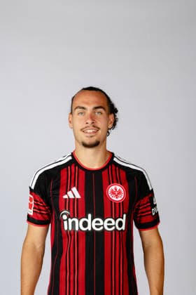Arthur Theate Eintracht Frankfurt Eintracht Frankfurt Photo Shoot 2026 2027 Eintracht Frankfurt Photo Shoot 2026 2027 SGE