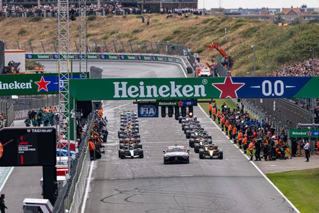 Start of the Race during the Race of Formula 1 Heineken Dutch Grand Prix 2026 at Circuit Zandvoort in Zandvoort, Netherlands. Round 14 of 24 of the 2026 FIA Formula One World Championship, WM, Weltmeisterschaft held August 21-23, 2026. The weekend features the F1 Sprint format, with a Sprint race on Saturday in addition to the Grand Prix on Sunday. Circuit Zandvoort, set in the dunes of the North Sea coast, is renowned for its steeply banked corners. Formula 1 Heineken Dutch Grand Prix 2026 - Round 14 of 24 - Circuit Zandvoort, Zandvoort, Netherlands F1-2026-R14-NED