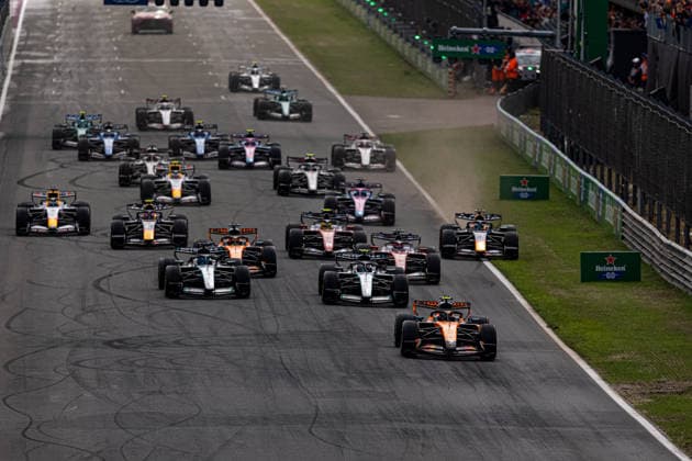Start of the Race during the Race of Formula 1 Heineken Dutch Grand Prix 2026 at Circuit Zandvoort in Zandvoort, Netherlands. Round 14 of 24 of the 2026 FIA Formula One World Championship, WM, Weltmeisterschaft held August 21-23, 2026. The weekend features the F1 Sprint format, with a Sprint race on Saturday in addition to the Grand Prix on Sunday. Circuit Zandvoort, set in the dunes of the North Sea coast, is renowned for its steeply banked corners. Formula 1 Heineken Dutch Grand Prix 2026 - Round 14 of 24 - Circuit Zandvoort, Zandvoort, Netherlands F1-2026-R14-NED