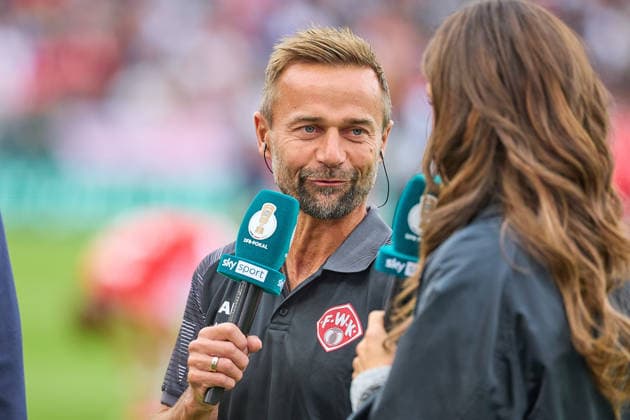 Portrait, Cutout: Michael Schiele, FC Würzburger Kickers, Head Coach, before kickoff, GER, Würzburger Kickers vs. 1. FC Köln, Soccer, Men s, DFB Cup, 1st Round, 2026–2027 Season, August 24, 2026 DFL, DFB regulations prohibit any use of photographs as image sequences and or quasi-video GER, Würzburg Kickers vs. 1. FC Köln, Soccer, Men’s, DFB Cup, 1st Round, 2026–2027 Season, August 24, 2026, Würzburg Copyright: xEibner-Pressefotox EP_ODS