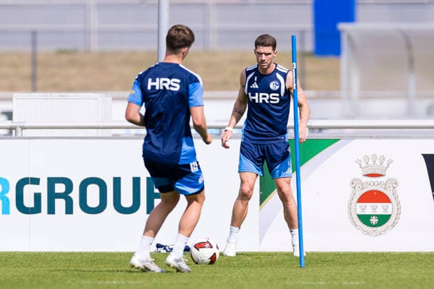 August 27, 2026, Soccer, FC Schalke 04 Training Robin Gosens FC Schalke 04 Gelsenkirchen FC Schalke 04 Training Facility NRW Germany xRHR PHOTO YYx Copyright: RHR-FOTOx RHR-FOTO YY